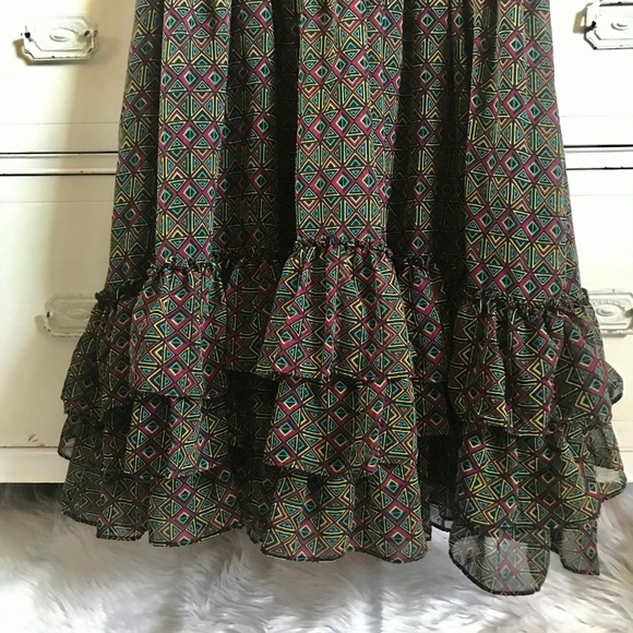 FOREVER 21 Green & Black Pattern Ruffle Dress - Picture 3 of 7